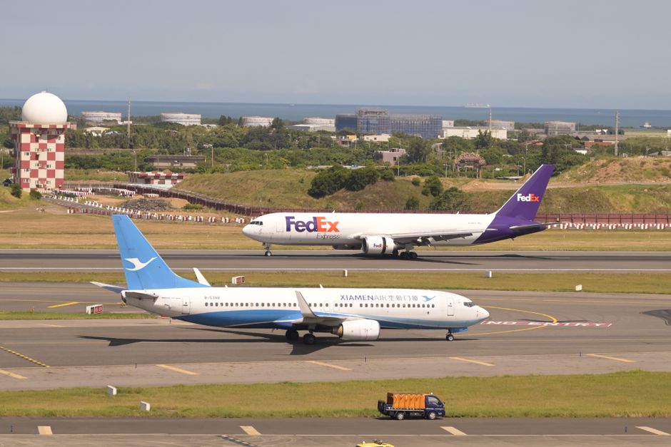 Air Freight Vs Sea Freight For International Relocation