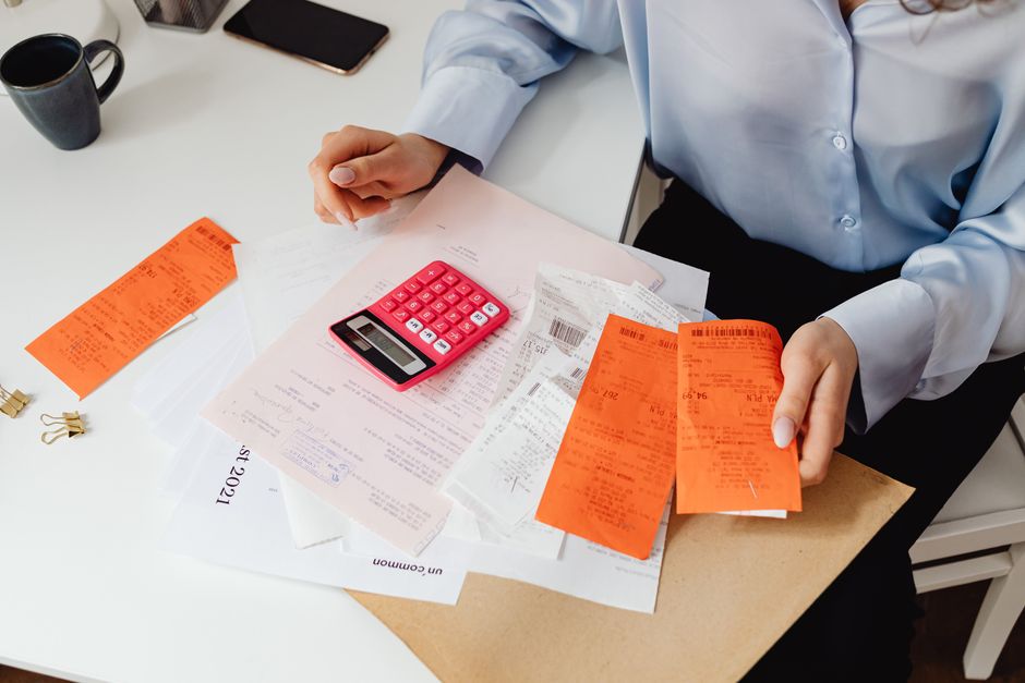 Canada Express Entry Federal Skilled Worker Program Cost breakdown and calculator 2026