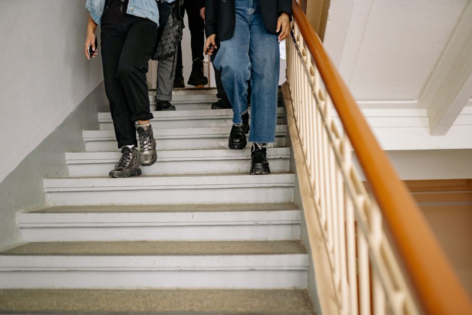 How To Apply To Canadian Universities Guide Ranking: Canadian university campus guide