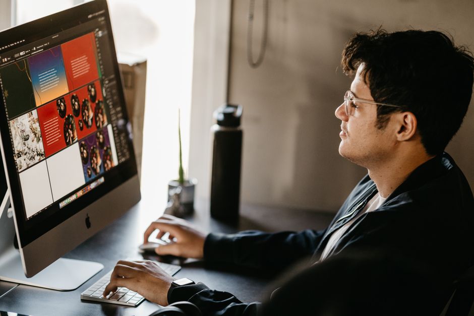 Remote Graphic Designer Jobs For Global Brands working on a global branding project