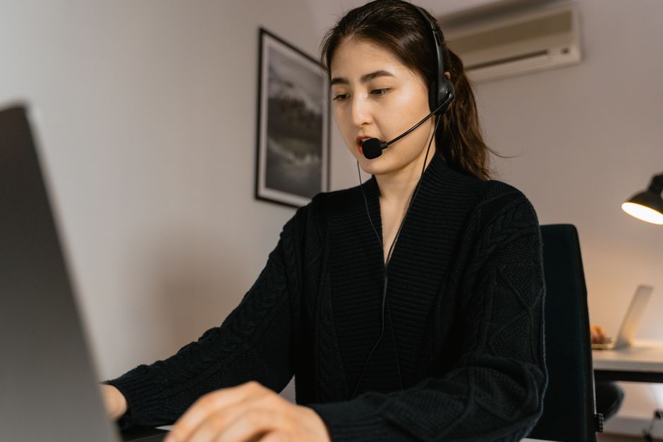 Virtual Assistant Jobs For Beginners No Experience Platforms and remote work setup