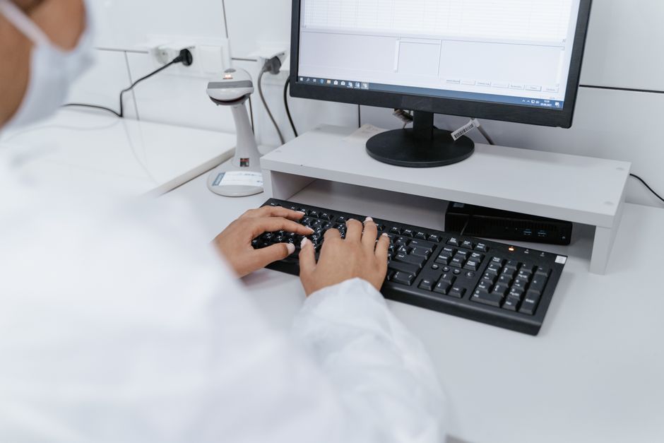 Data Scientist Jobs In Australia Skilled Migration: data scientist reviewing job listings