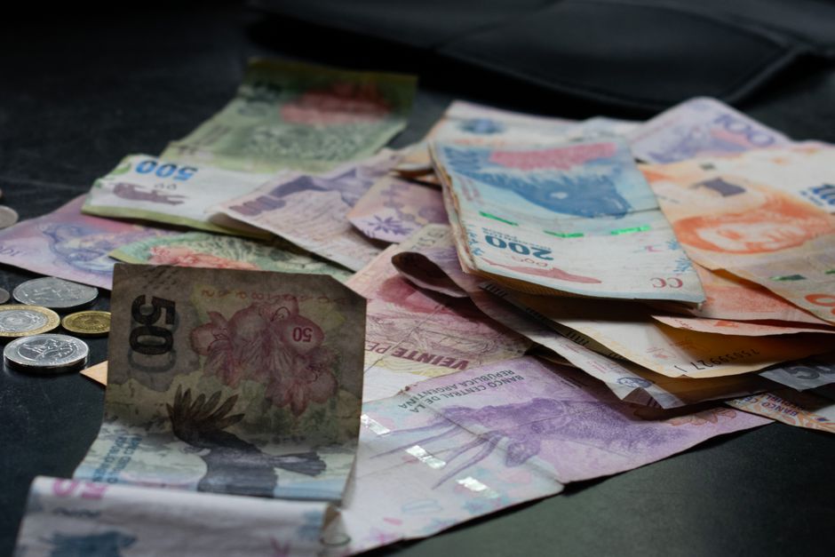 Best International Bank Accounts For Expats Wise Revolut comparison for global banking options