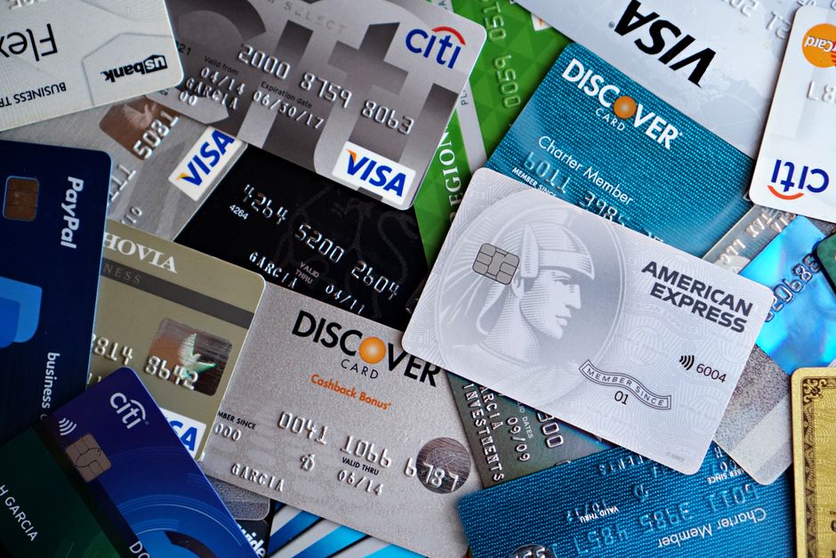 Best Multi Currency Debit Cards For Global Expats compared side by side