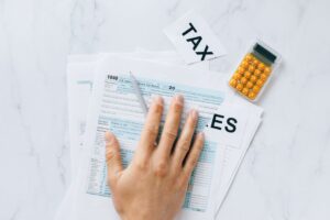 Crypto Tax Laws For Expats And Digital Nomads in 2026: Complete Practical Guide – Midevibezng