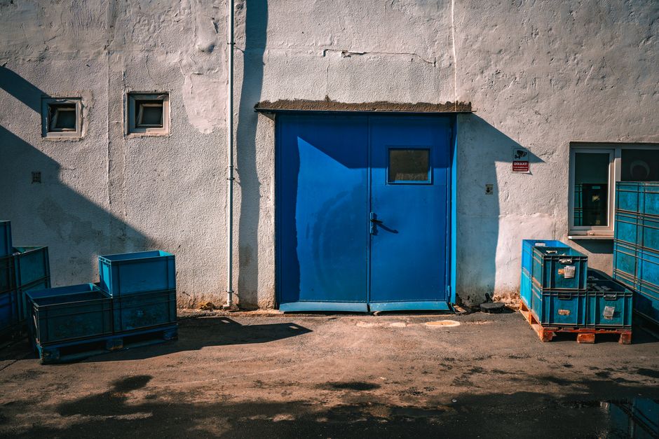 International Door To Door Removal Companies Costs calculator and moving boxes worldwide